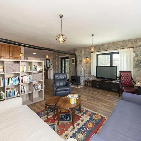 Eclectic Studio Near Sea In Bodrum Apartment Milas